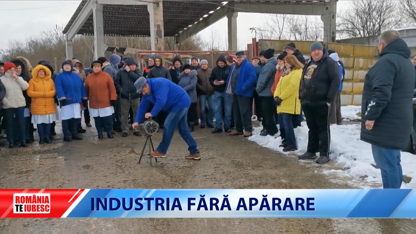 Romania te iubesc, Industria fara aparare